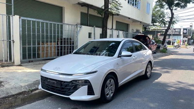 Hyundai Accent 2024 Trắng Số sàn