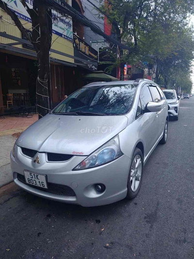 Mitsubishi Grandis 2009