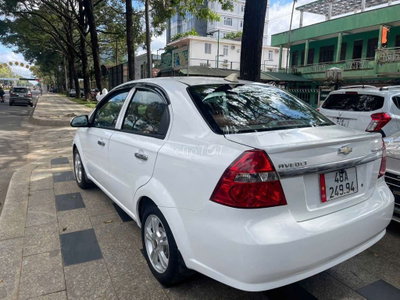 Chevrolet Aveo 2015 Trắng