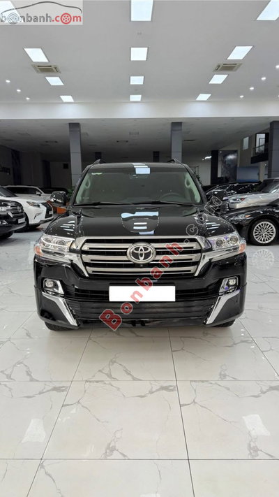 Xe Toyota Land Cruiser 4.6 V8 2020