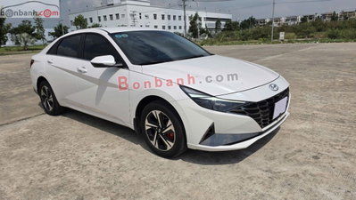 Xe Hyundai Elantra 1.6 AT Đặc biệt 2024