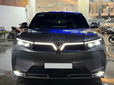 Vinfast VF9 Plus 2023 Xám - 23000 km