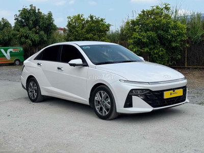 Hyundai Accent 2024 Cao cấp Trắng 47.000km