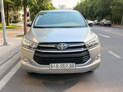 Toyota Innova 2017 84.000 km Bạc