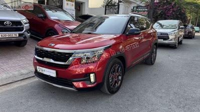Xe Kia Seltos Premium 1.6 AT 2020
