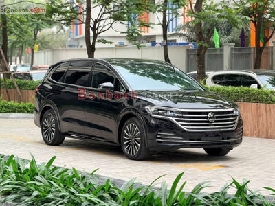 Xe Volkswagen Viloran Luxury 2024
