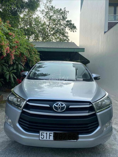 Toyota Innova E 2016 Bạc Số sàn