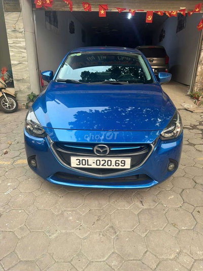 Mazda 2 2015 Xanh
