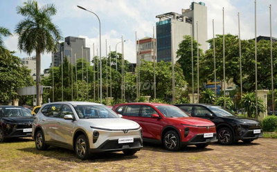 VinFast Limo Green 2026 - Đưa Trc Chỉ 15%
