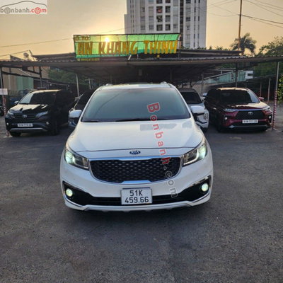 Xe Kia Sedona 3.3L GAT 2014