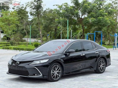 Xe Toyota Camry 2.5Q 2022