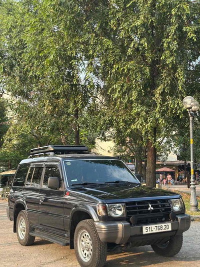 Mitsubishi Pajero Xăng 2003