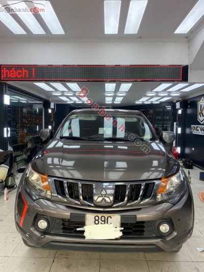 Xe Mitsubishi Triton 4x2 AT 2018