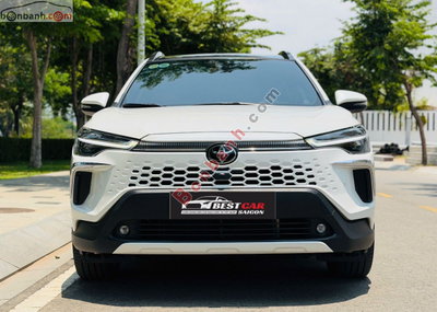 Xe Toyota Corolla Cross 1.8V 2025