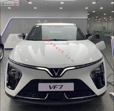 Xe VinFast VF7 Eco 2025