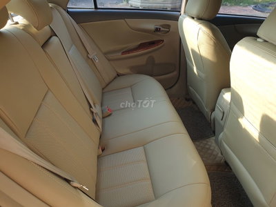 Toyota Corolla Altis Bạc