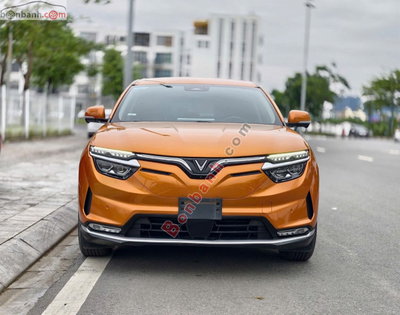 Xe VinFast VF8 Eco AWD 2023