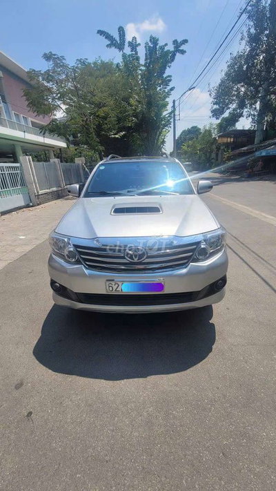 Toyota Fortuner 2014 Bạc