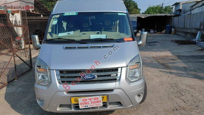 Xe Ford Transit Standard MID 2015
