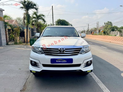 Xe Toyota Fortuner TRD Sportivo 4x2 AT 2015