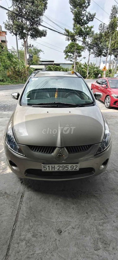 Mitsubishi Grandis 2008 Vàng cát