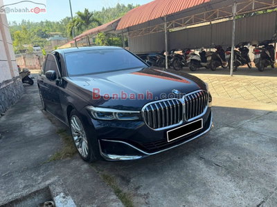 Xe BMW 7 Series 740Li 2021