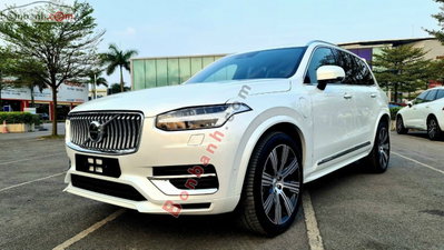 Xe Volvo XC90 Plug-in Hybrid Ultra T8 AWD 2025