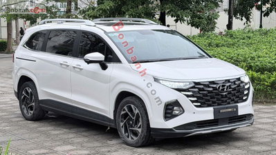 Xe Hyundai Custin Đặc Biệt 1.5T 2023