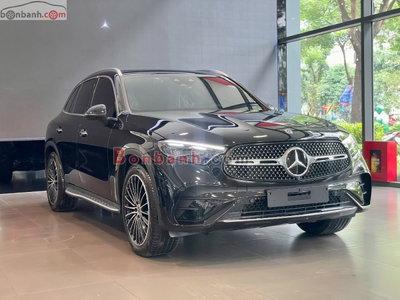 Xe Mercedes Benz GLC 300 4Matic 2023