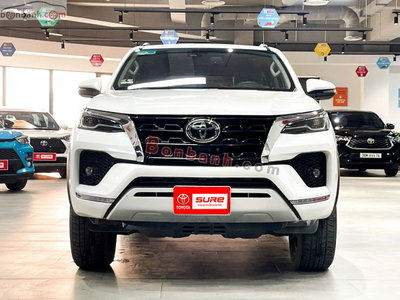 Xe Toyota Fortuner 2.8V 4x4 AT 2021