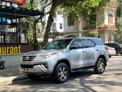 Toyota Fortuner 2019 Bạc