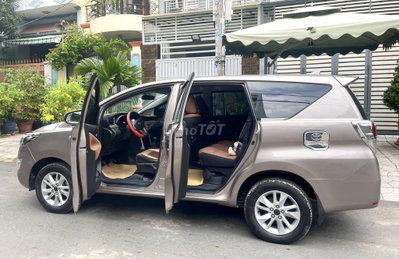 Bán xe nhà INNOVA 2019 E nguyên Zin chính chủ