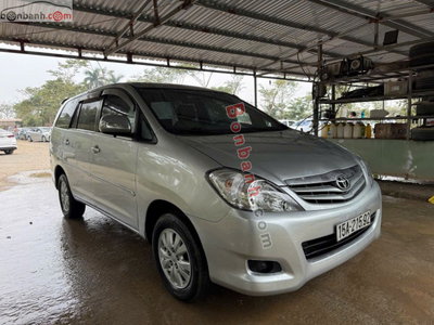 Xe Toyota Innova G 2011