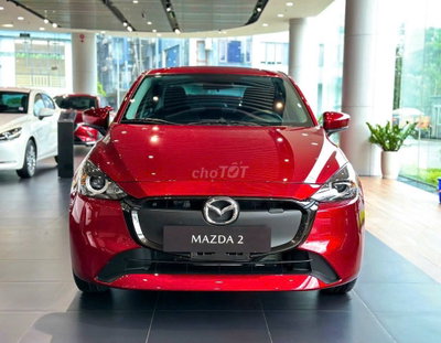 Mazda 2 màu Đỏ