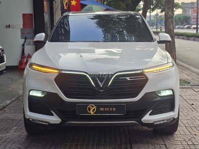 VinFast Lux SA2.0 2019 Premium 2.0 AT - 76000 km