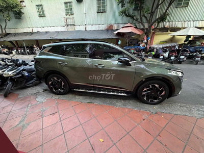 Kia Sportage 2025 Signature 1.6T AWD - 7000 km