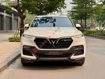 Xe VinFast Lux SA 2.0 Base 2.0 AT 2019