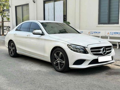 Mercedes Benz C180 Model 2021 chính chủ