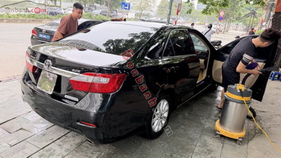 Xe Toyota Camry 2.0E 2014