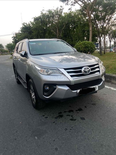 Toyota Fortuner 2018 2.4 G mt Bạc