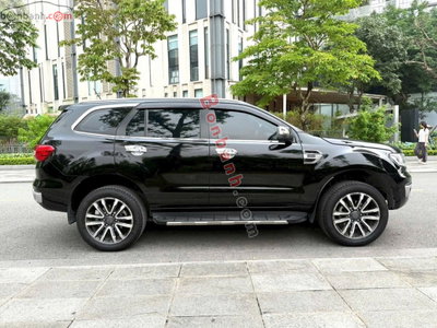 Xe Ford Everest Titanium 2.0L 4x2 AT 2019