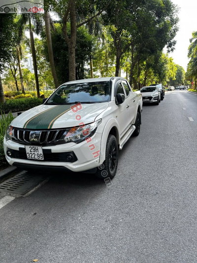 Xe Mitsubishi Triton 4x2 AT 2019