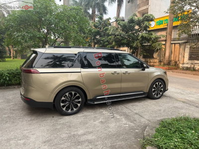 Xe Kia Carnival Signature 2.2D 2023