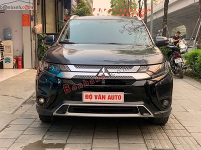 Xe Mitsubishi Outlander 2.0 CVT Premium 2020