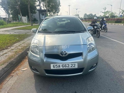 Toyota Yaris 2011 130.000 km Bạc