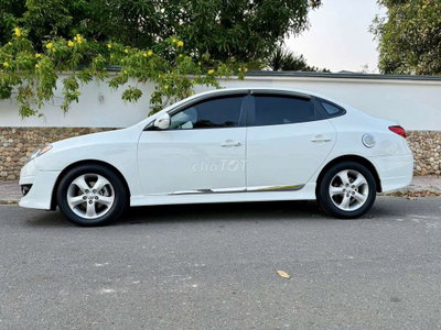 Hyundai Avante 2014 Trắng
