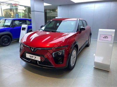 Xe VinFast VF7 Eco 2025