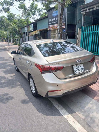 Hyundai Accent 2018 Vàng cát