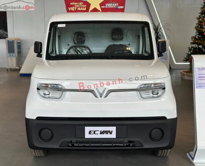 Xe VinFast EC Van AT 2026