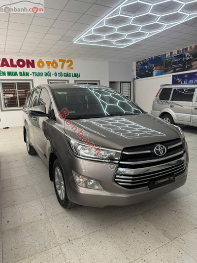 Xe Toyota Innova 2.0E 2015